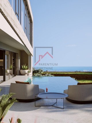 Terreno edificabile con licenza edilizia e vista mare per una casa bifamiliare!