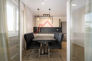 Parenzo - appartamento con tre camere da letto, arredato e vicino al mare