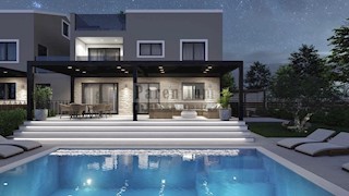 Parenzo, case moderne in fila con piscina