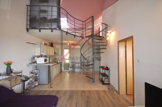 Appartamento a Umago vicino al mare e al centro