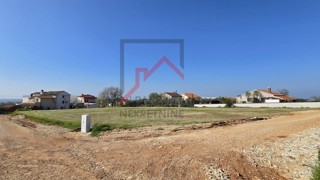 Istria, zona di Parenzo - Terreno paradisiaco per il tuo investimento - 1473 m2 di potenziale edificabile