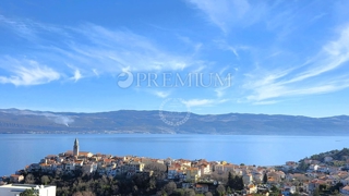 Vrbnik, attico con idromassaggio e vista mare!