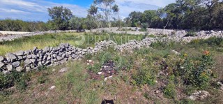 Malinska, terreno edificabile con vista mare!