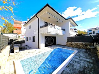 Malinska, casa arredata con piscina riscaldata!