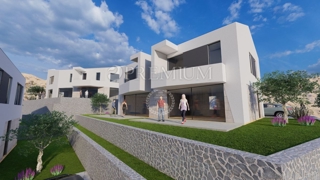 Malinska centro, terreno per 3 case, 80 m dal mare