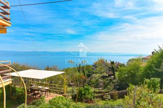 CASA TURISTICA CON BELLA VISTA