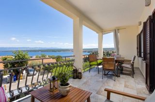Appartamento, per la vendita, Malinska, Croazia, 98 m2, 399.000,00 EUR