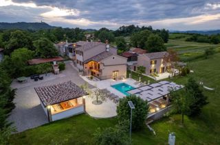 Casa, per la vendita, Pićan, Croazia, 420 m2, 1.200.000,00 EUR