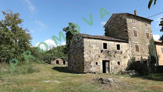 Grisignana 3 km, casa autoctona in pietra con tutti i collegamenti e giardino