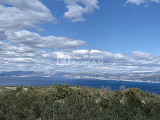   L'isola di Brač - un uliveto con vista sul mare Splitska, Supetar, 14347m2