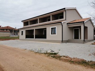 KAŠTELIR - CASA IN VENDITA