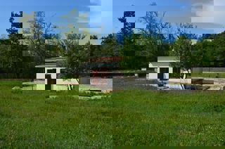 POREČ-PICCOLA CASETTA NELLA NATURA