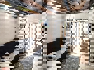 DINTORNI DI PARENZO - CASA IN PIETRA CON 2 APPARTAMENTI IN VENDITA