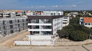 Mandre - appartamento su due livelli con giardino - PRIMA FILA