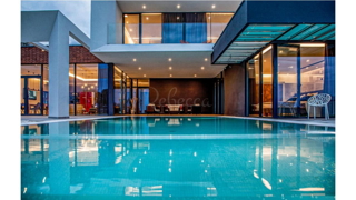 Villa di lusso con piscina a Liznjan