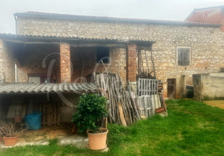 ISTRIA, BRTONIGLA, CASA IN PIETRA 260 M2, GIARDINO 427 M2, OCCASIONE!!
