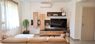 Appartamento 60,50 m2, piano rialzato, 2 posti auto, Žminj