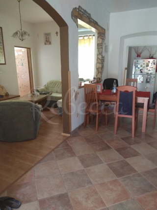 CASA DI PIETRA CON CUCINA VICINO ALL&apos;ARENA