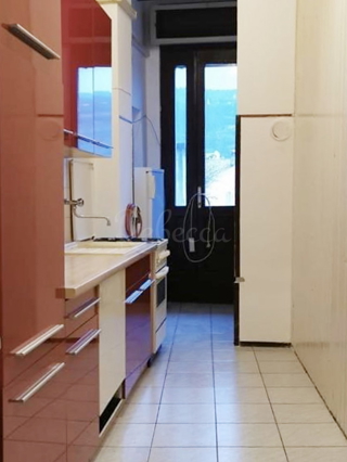 CROAZIA, ISTRIA, PAZIN: APPARTAMENTO 56 m2, SECONDO PIANO, VISTA SULLA PIAZZA PRINCIPALE