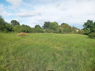 Due terreni edificabili 798 m2, più 800 m2 agricoli, Čabrunići