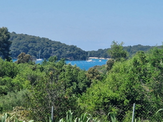 Terreno edificabile con vista mare, a 200 m dal mare