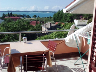 Palazzina, 330 m2, vista mare, Fasana