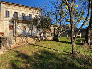 Bribir - casa in pietra da ristrutturare con vista