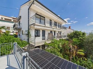 Dramalj - Edificio residenziale, ideale per investimenti