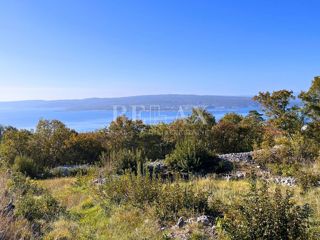 Crikvenica - terreno edificabile con vista mare