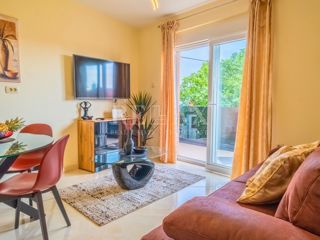 Novi Vinodolski - casa con 3 unità abitative