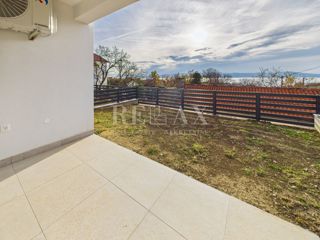 Povile - appartamento in edificio nuovo, parcheggio, giardino