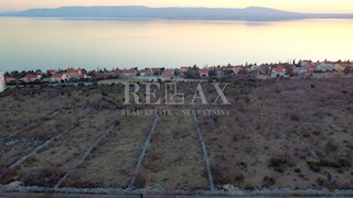 NOVI VINODOLSKI - Ampio terreno con splendida vista sul mare