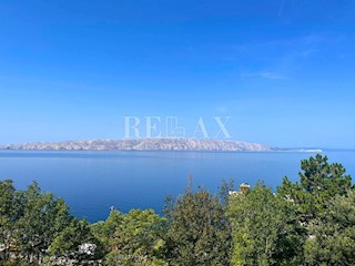 Senj - terreno edificabile con vista panoramica sul mare