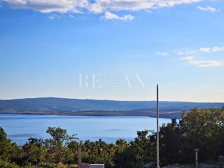 Jadranovo - terreno edificabile, 640 m2