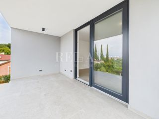 Omišalj - nuovo edificio, a 150 m dalla spiaggia