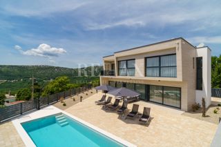 Bribir - villa di nuova costruzione con vista mare