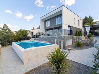 Novi Vinodolski - villa di lusso con piscina