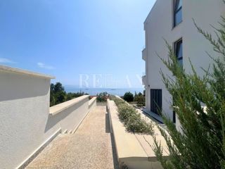 Opatija, Ičići - appartamento con ampio giardino