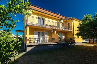 Casa Njivice, Omišalj, 324m2