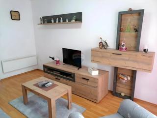 Appartamento Stoja, Pula, 77m2