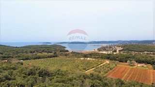 Terreno non edificabile Rovinj, 4.400m2