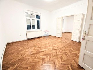 Appartamento Zvijezda, Karlovac, 258m2