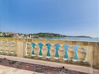 Istria, Rovigno – Opportunità Unica – Appartamento in Villa Storica con Vista Mare