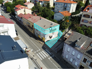 Crikvenica, centro – tre appartamenti a 200 metri dal mare