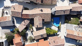 Villa Singola/Casa Vacanza Gračišće, 520m2