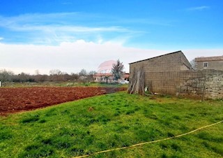 Terreno edificabile Filipini, Poreč, 800m2