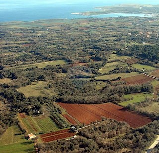 Terreno edificabile Ližnjan, 16.033m2