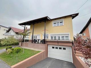 Casa Donje Rakarje, Velika Gorica, 308m2