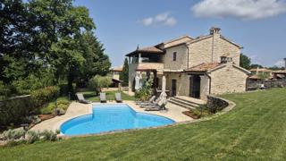 Casa Tinjan, 330m2