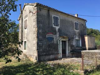 ISTRIA, KRŠAN - Tenuta con diverse case